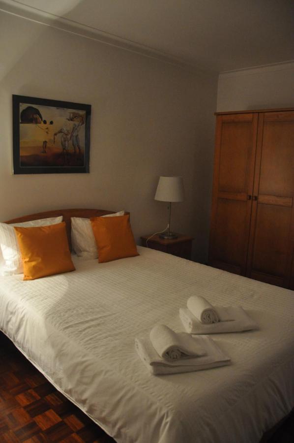 Tic Tac Apartment Peniche Esterno foto